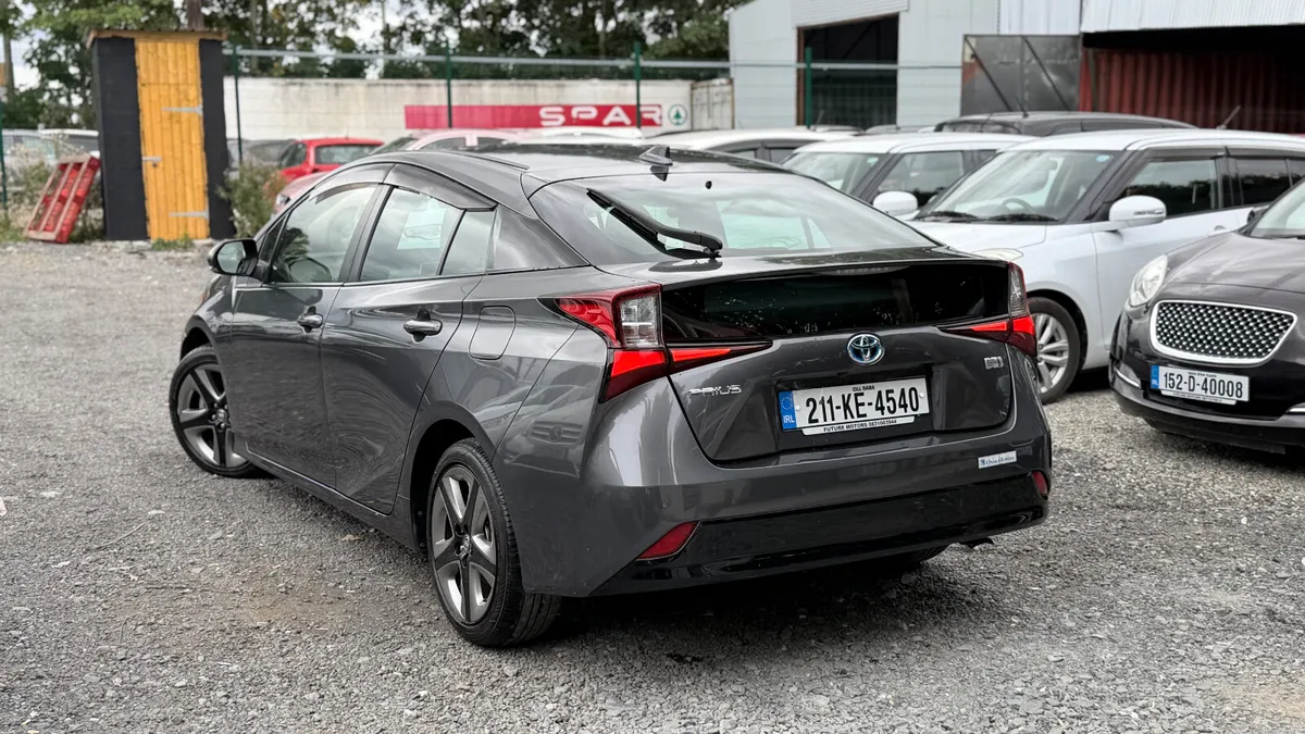 Toyota Prius 2021 - Image 4