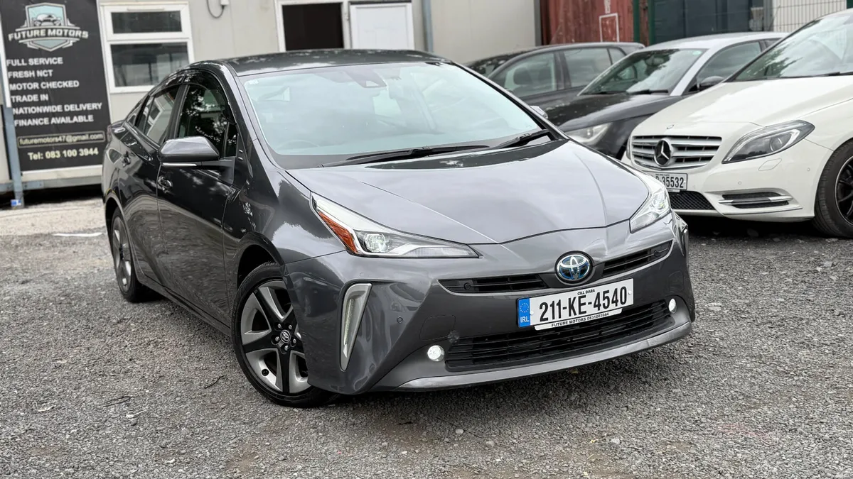 Toyota Prius 2021 - Image 1