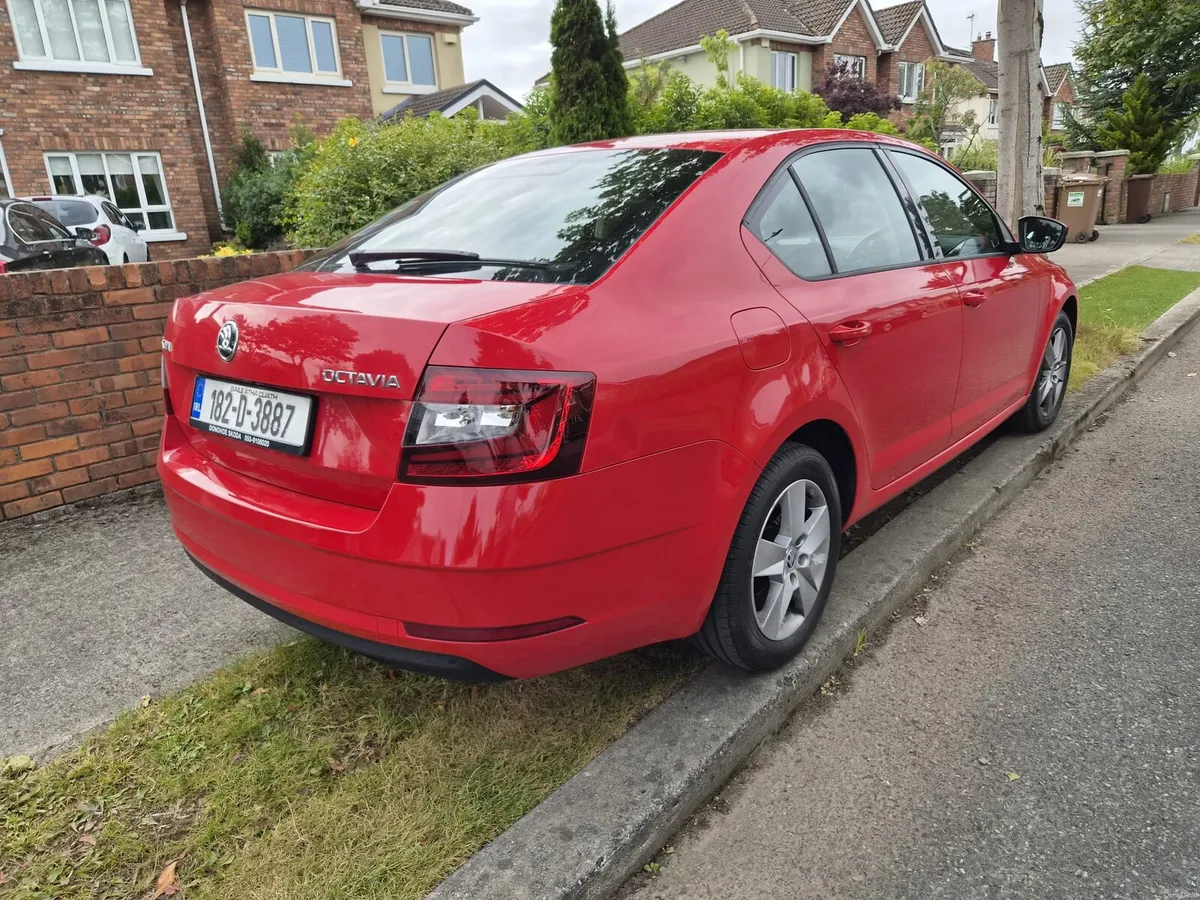 Skoda Octavia Diesel Auto - Image 3
