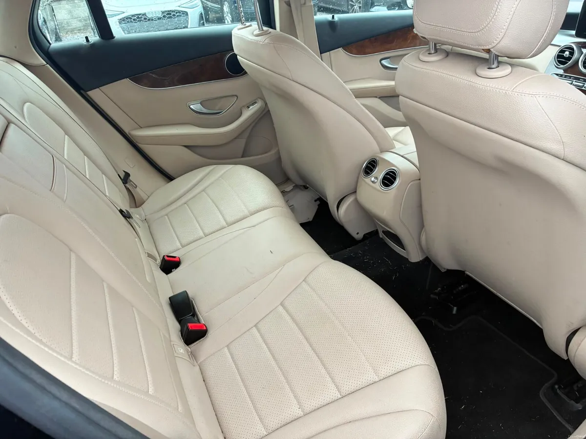 Mercedes-Benz GLC 2017 2.2td 4wd - Image 2