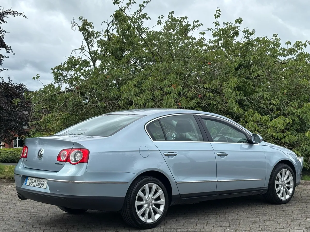 2009 Vw Passat 2.0Tdi Bluemotion Nct & Tax - Image 2