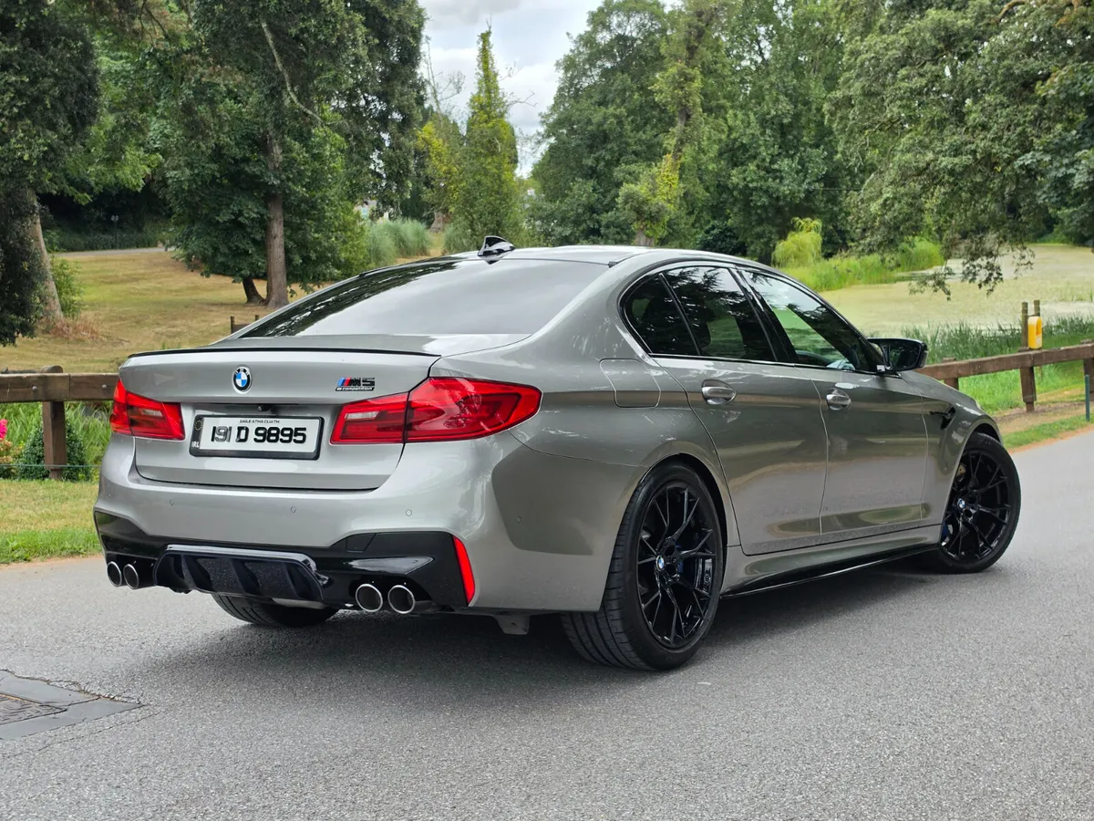 BMW M5 COMPETITION 2019 4.4 V8 625BHP STUNNING! - Image 5