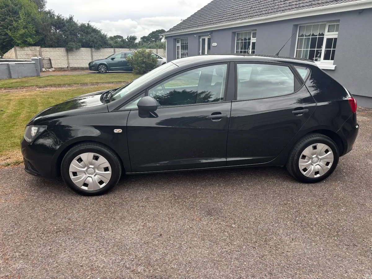 SEAT Ibiza 2015 - Image 2