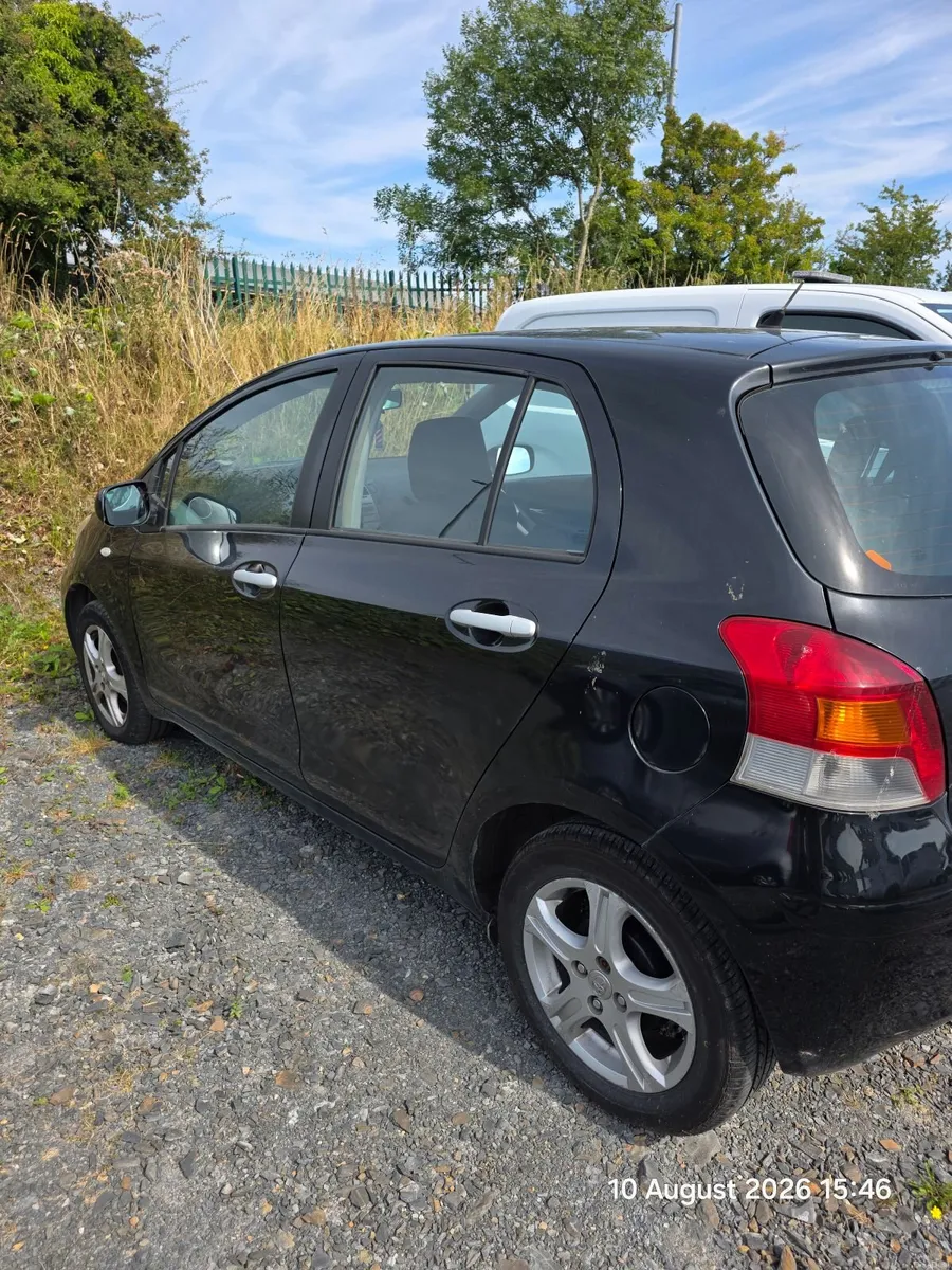 Toyota Yaris 2010 - for spare parts or repair - Image 3