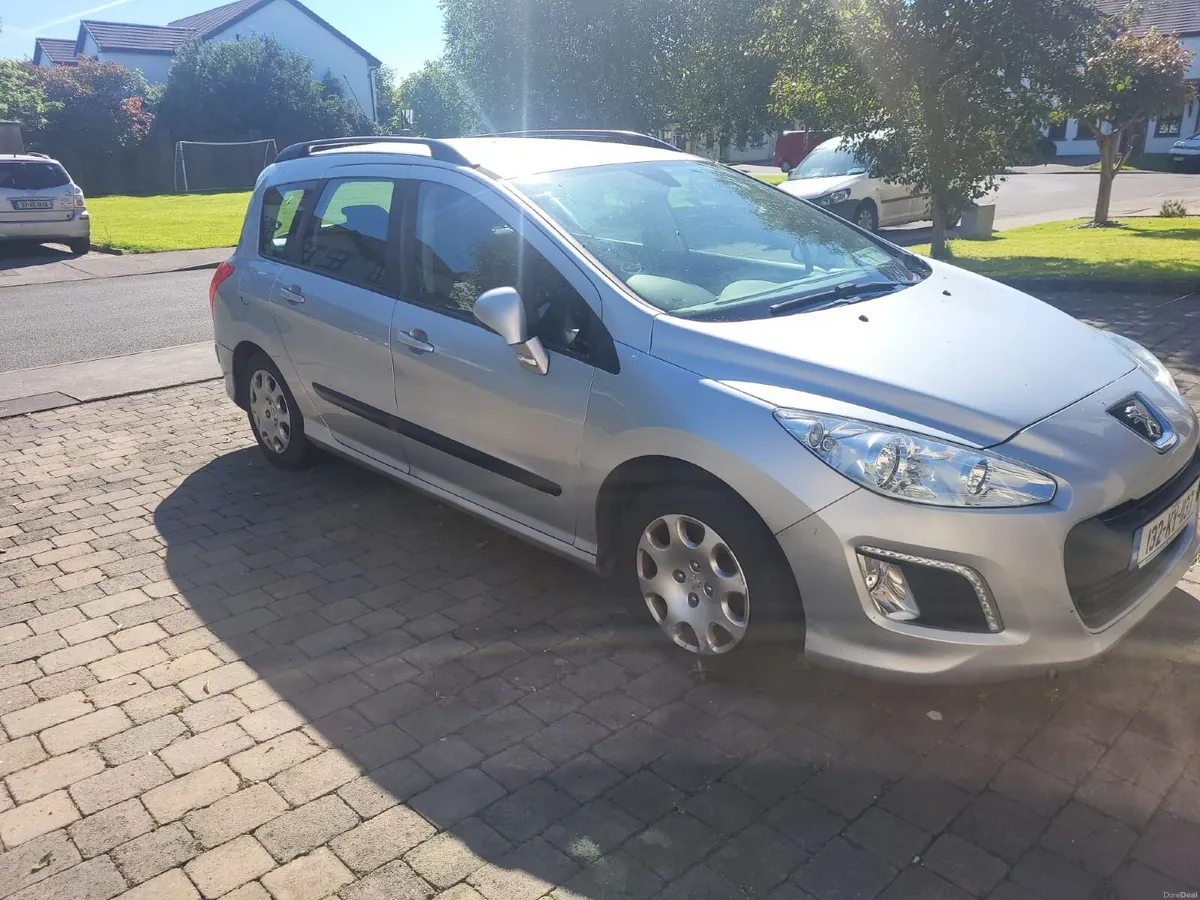 Peugeot 308 2013 - Image 2