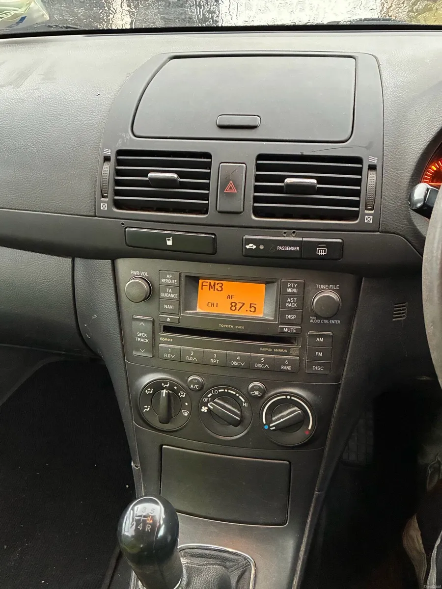 Toyota Avensis - Image 6