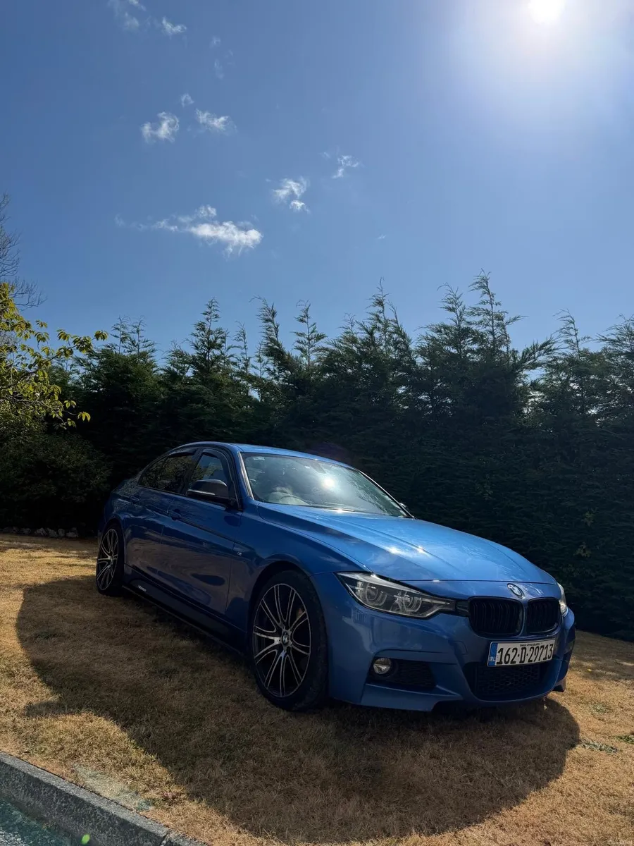 BMW 320d - Image 1