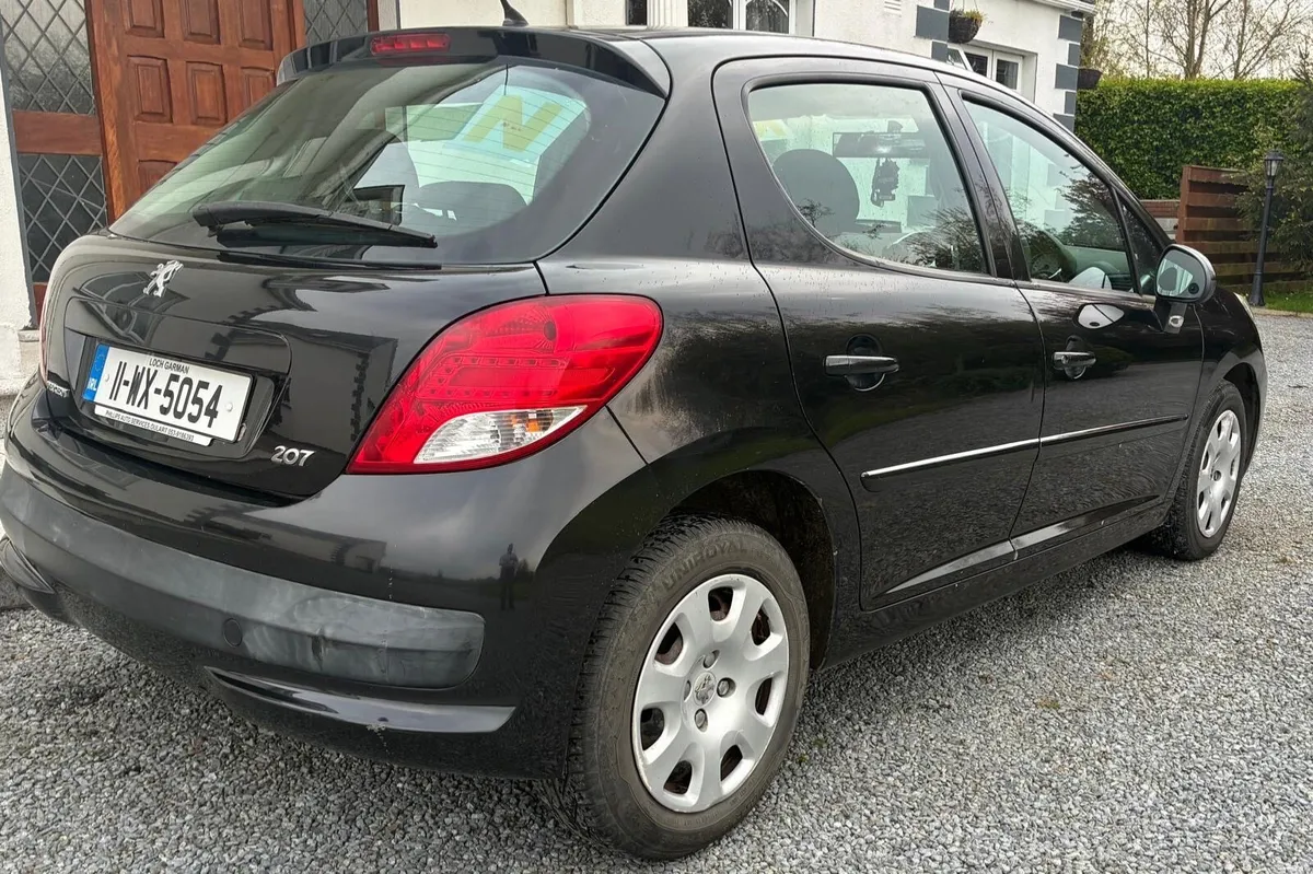 Peugeot 207 2011 - Image 4