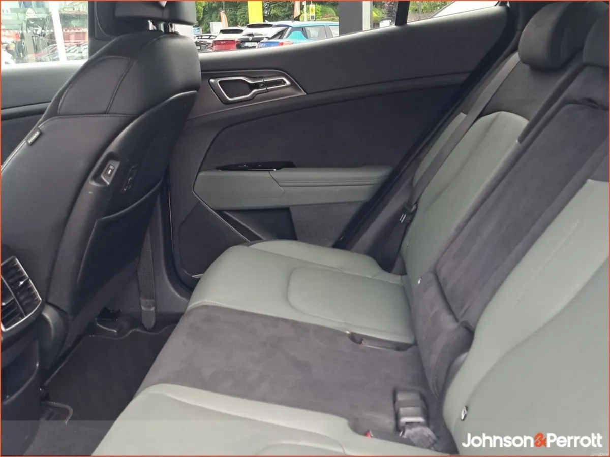 Kia Sportage Plug-in Hybrid - Image 6
