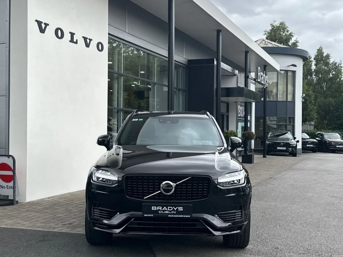 Volvo XC90 RECHARGE PHEV T8 (390hp) R-Design AWD - Image 2