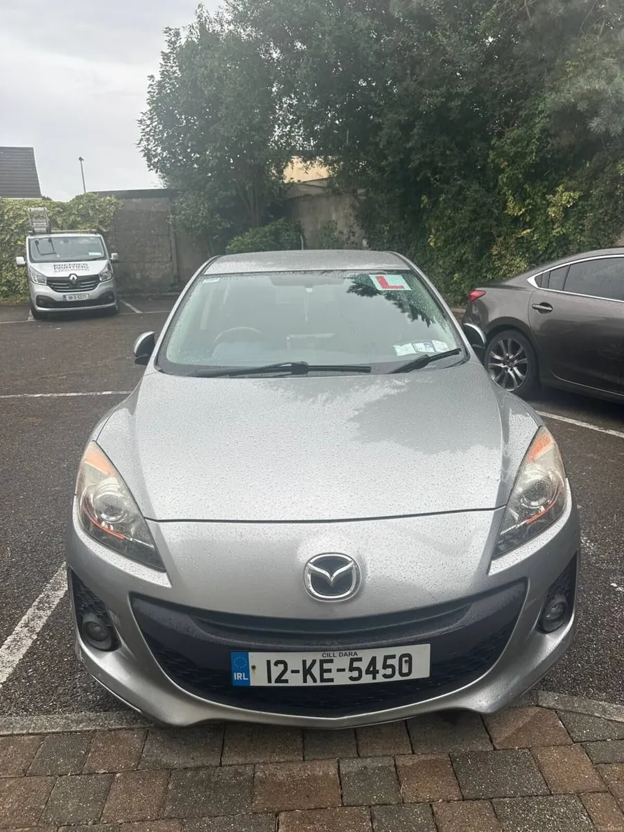 Mazda 3 1.6D Executive 2012 - Image 2