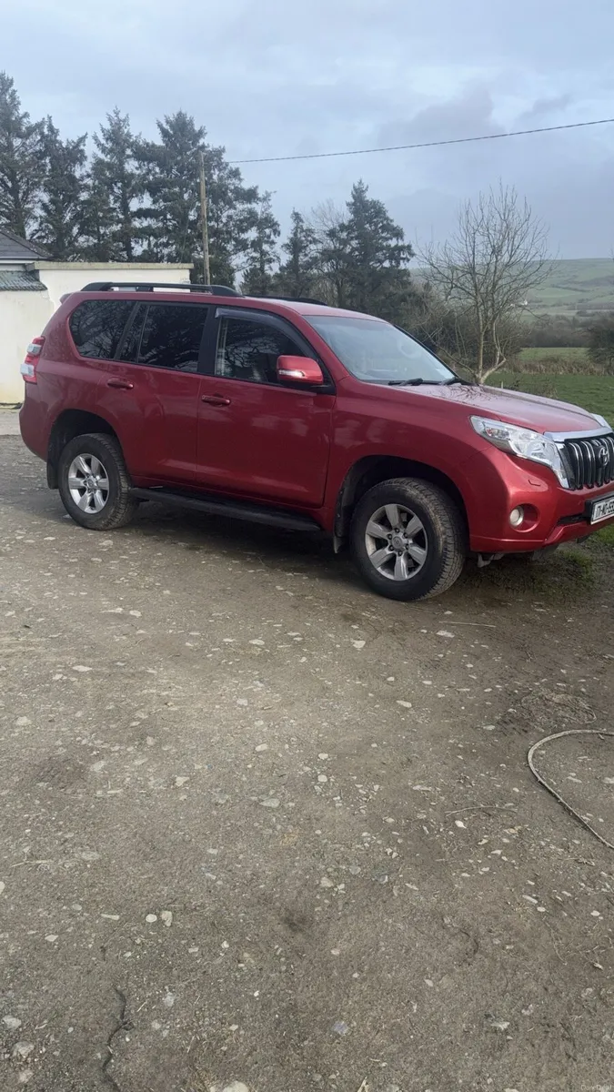 Toyota landcruiser business class - Image 3