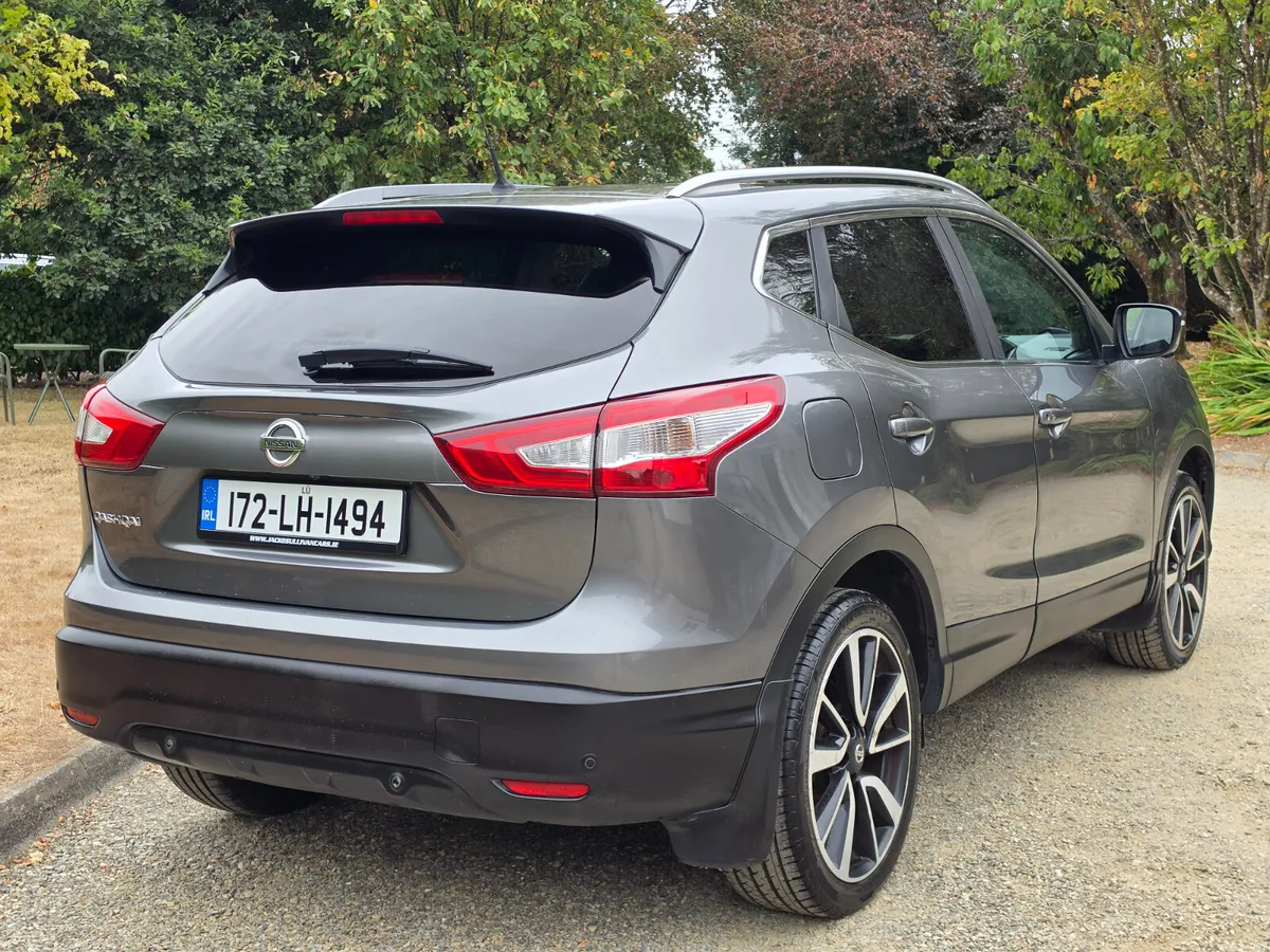 172'NISSAN QASHQAI SV - TOP SPEC - Image 4