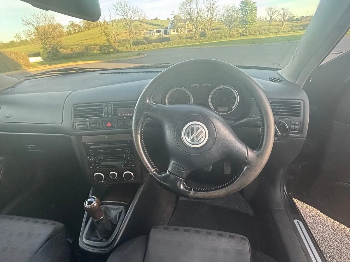 Volkswagen Bora 2003 - Image 2
