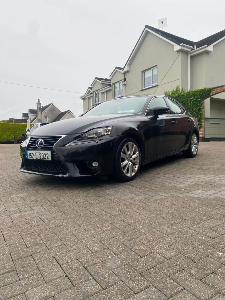 Lexus IS300 - Image 1