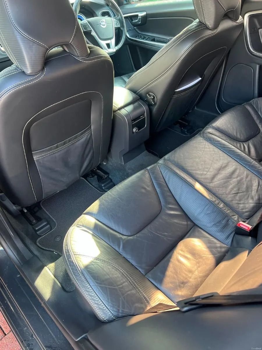 Volvo S60 2013 - Image 5