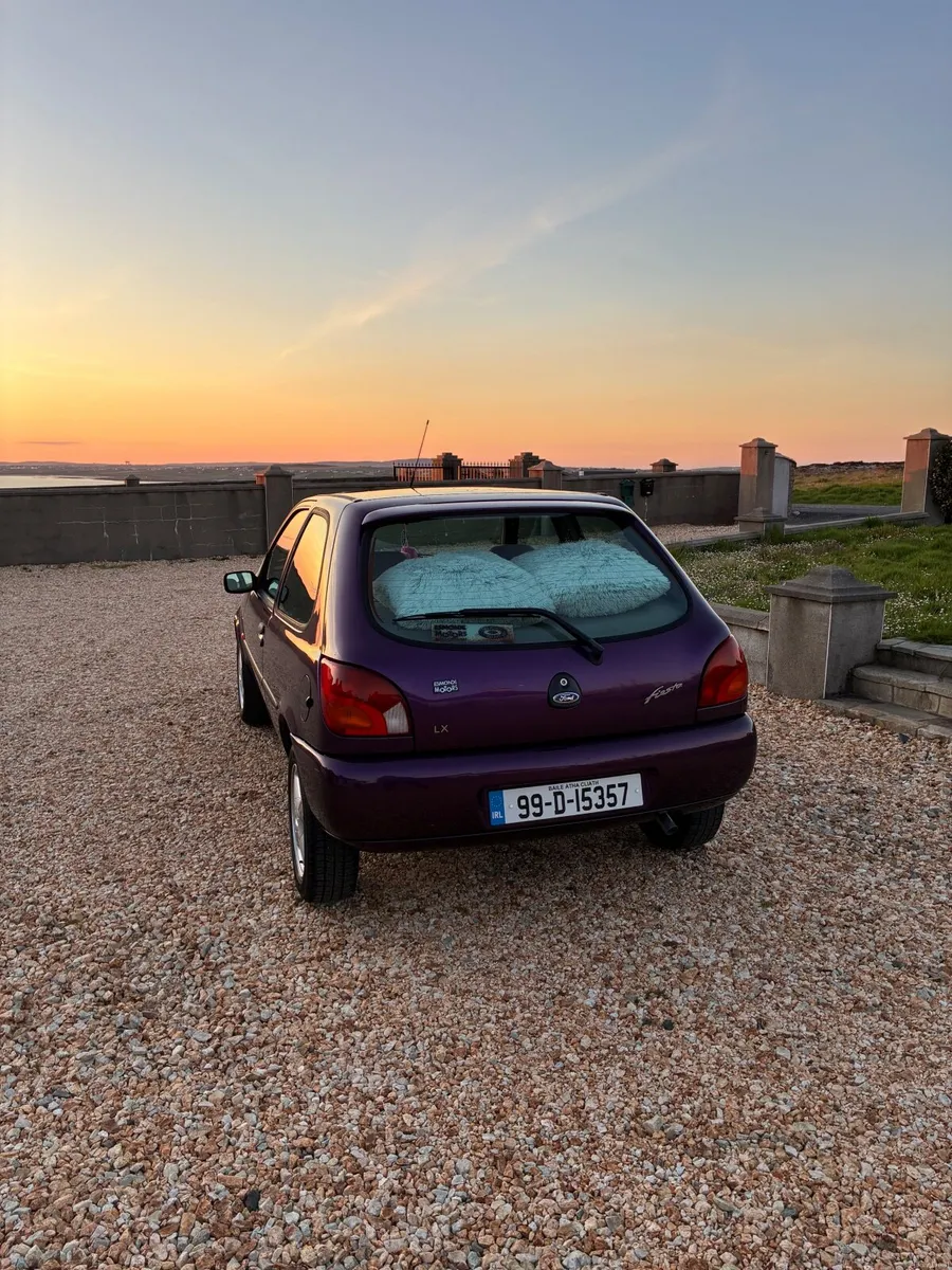 Mint Ford Fiesta 1999 46k miles 1.25 zetec LX - Image 5