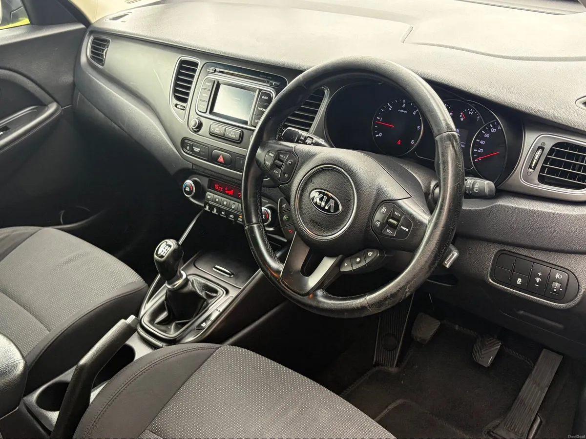 Kia Carens 2015 - Image 6