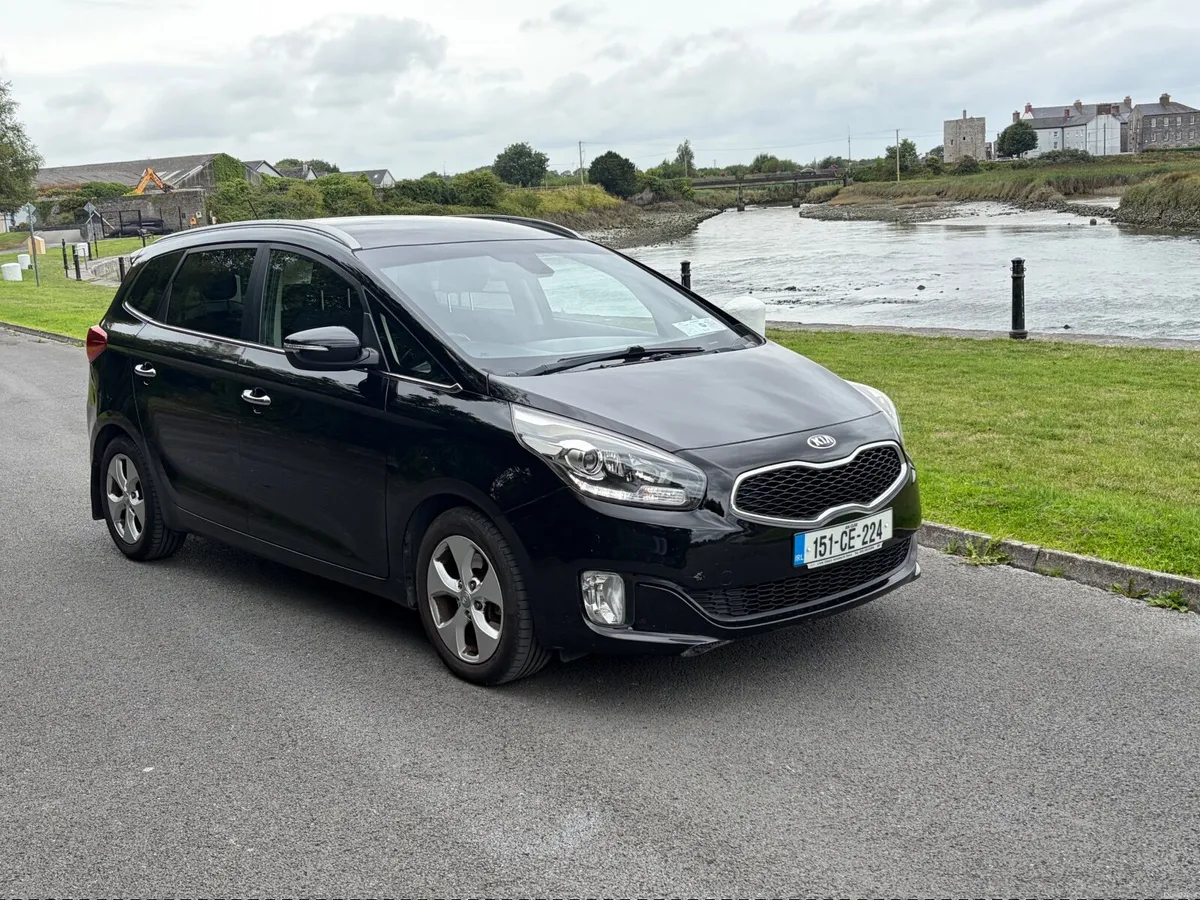 Kia Carens 2015 - Image 1