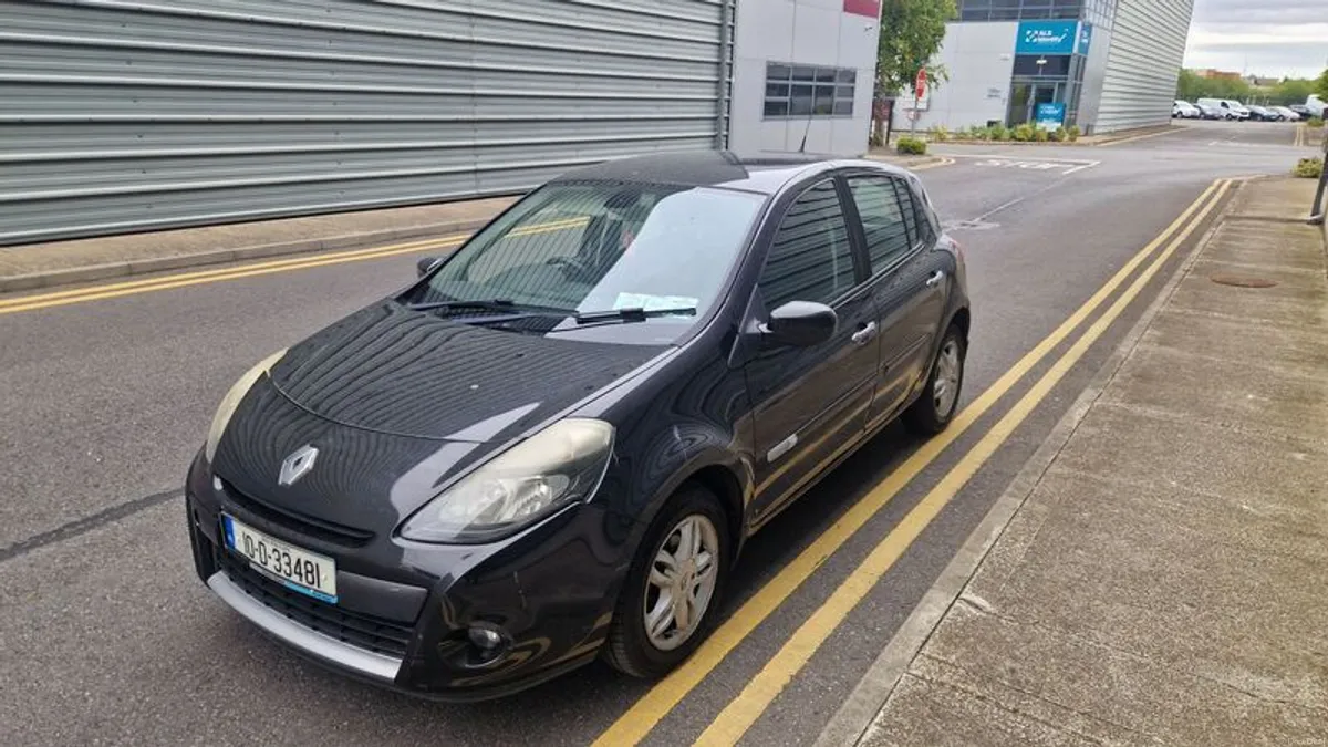 2010 Renault Clio 1.1 petrol nct - Image 4