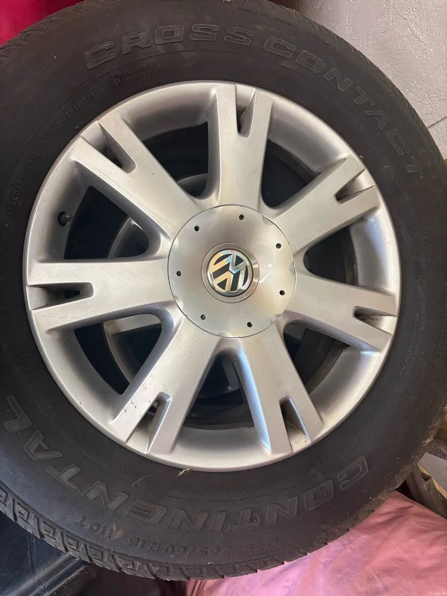 Vw Touareg wheels with new continental tyres - Image 1