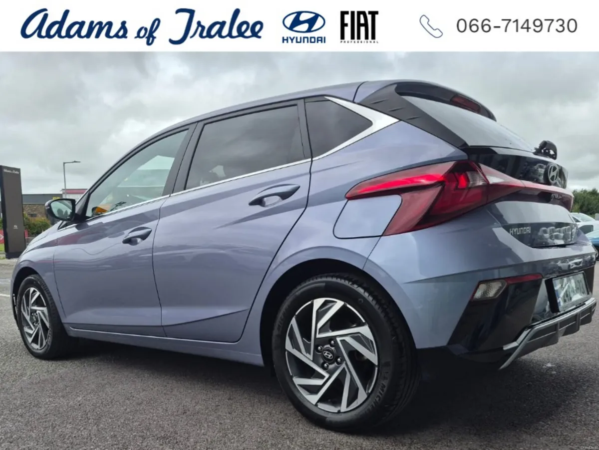 Hyundai i20 DELUXE PLUS AUTOMATIC - Image 4