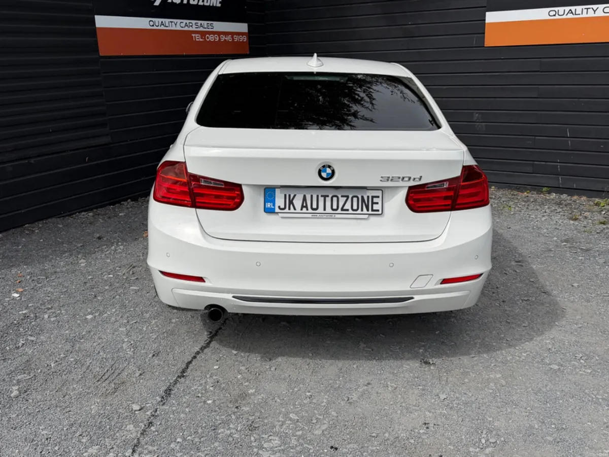 BMW 3-Series 2.0D LUXURY AUTO - Image 6