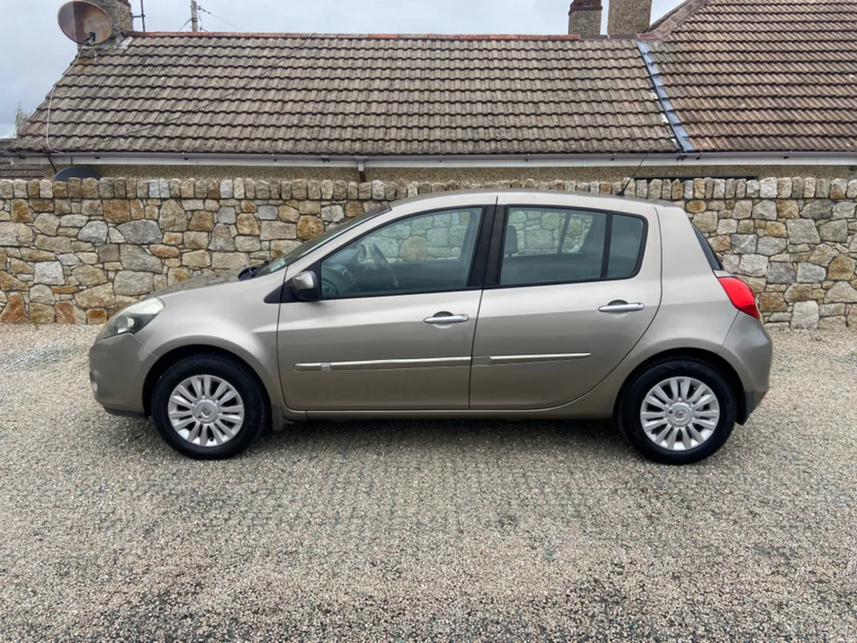 Renault Clio 3 1.2 16V DYNAMIQUE ECO 5DR - Image 6