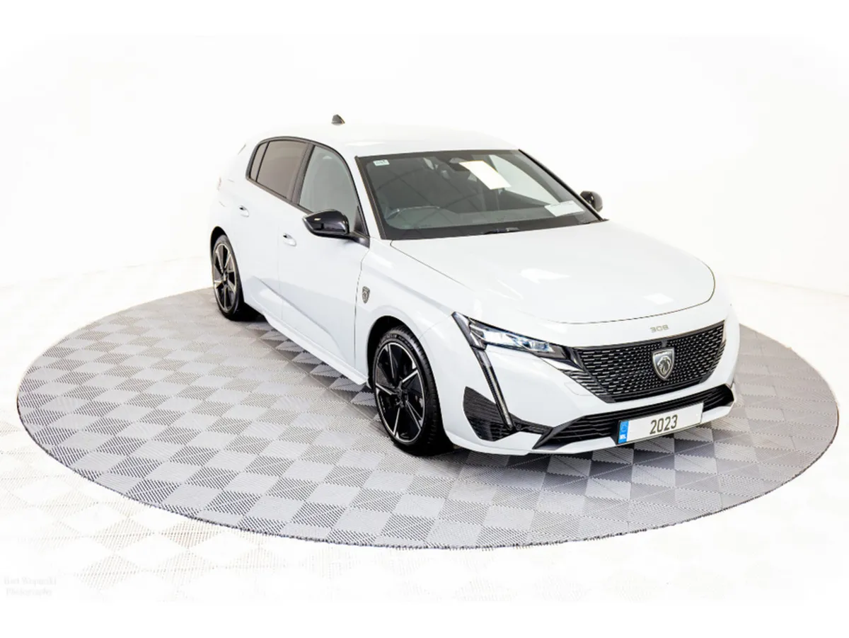 Peugeot 308 E-GT 54kWh 155HP - Image 1