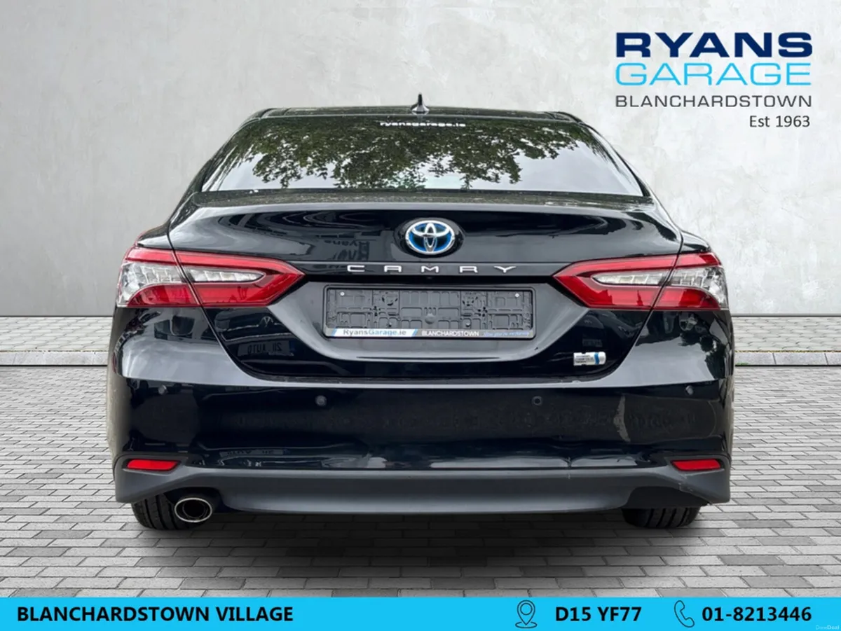 Toyota Camry 2.5 PETROL HYBRID  **HIGH SPEC** - Image 6