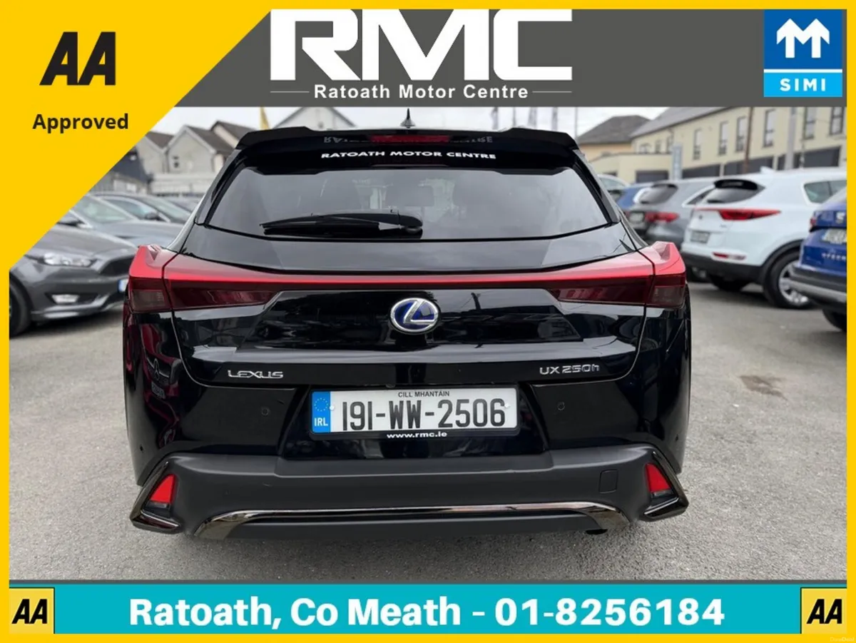 Lexus UX 2.0 F SPORT - Image 6