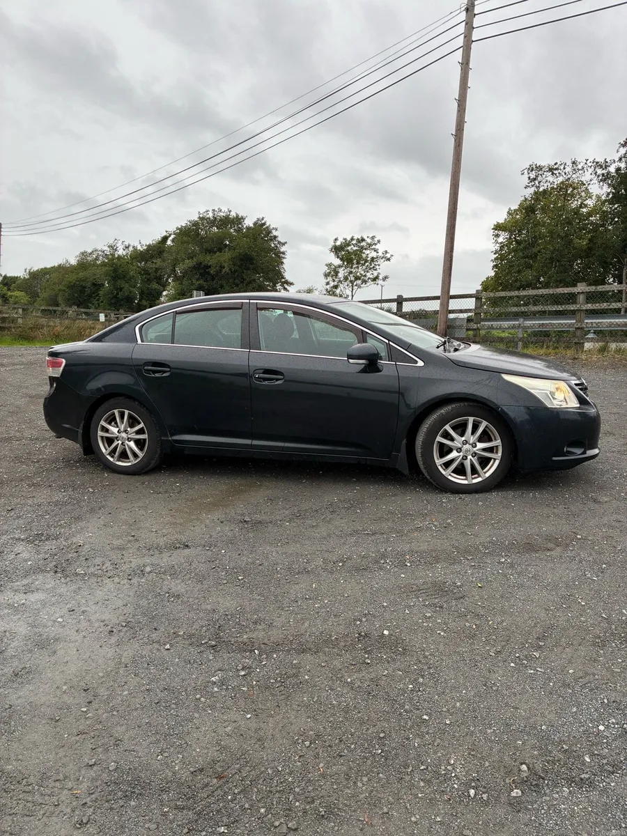 Toyota Avensis - Image 5