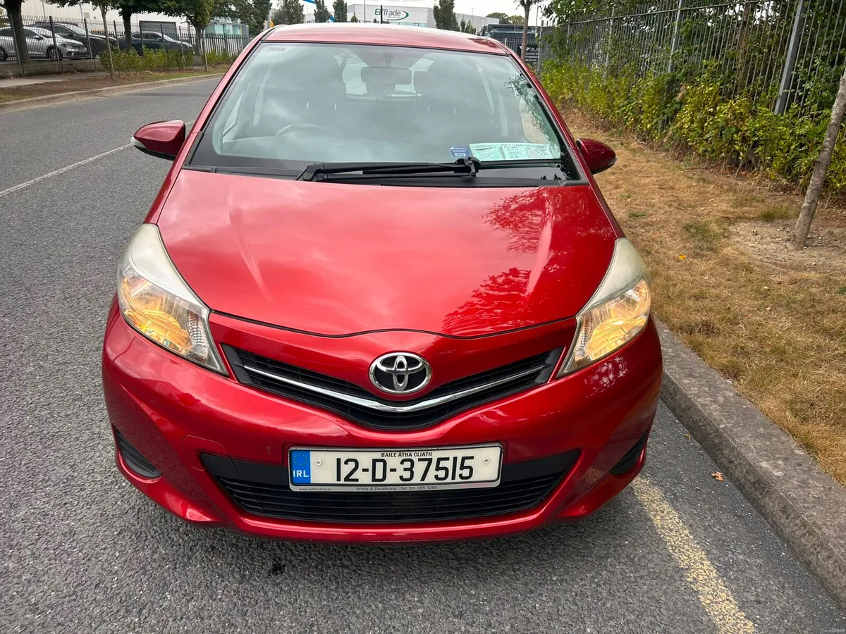 Toyota Yaris 2012 LOW MILES - Image 5