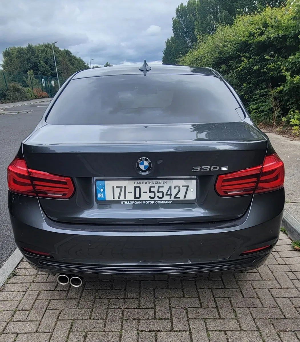 BMW 3-Series 2017 - Image 3