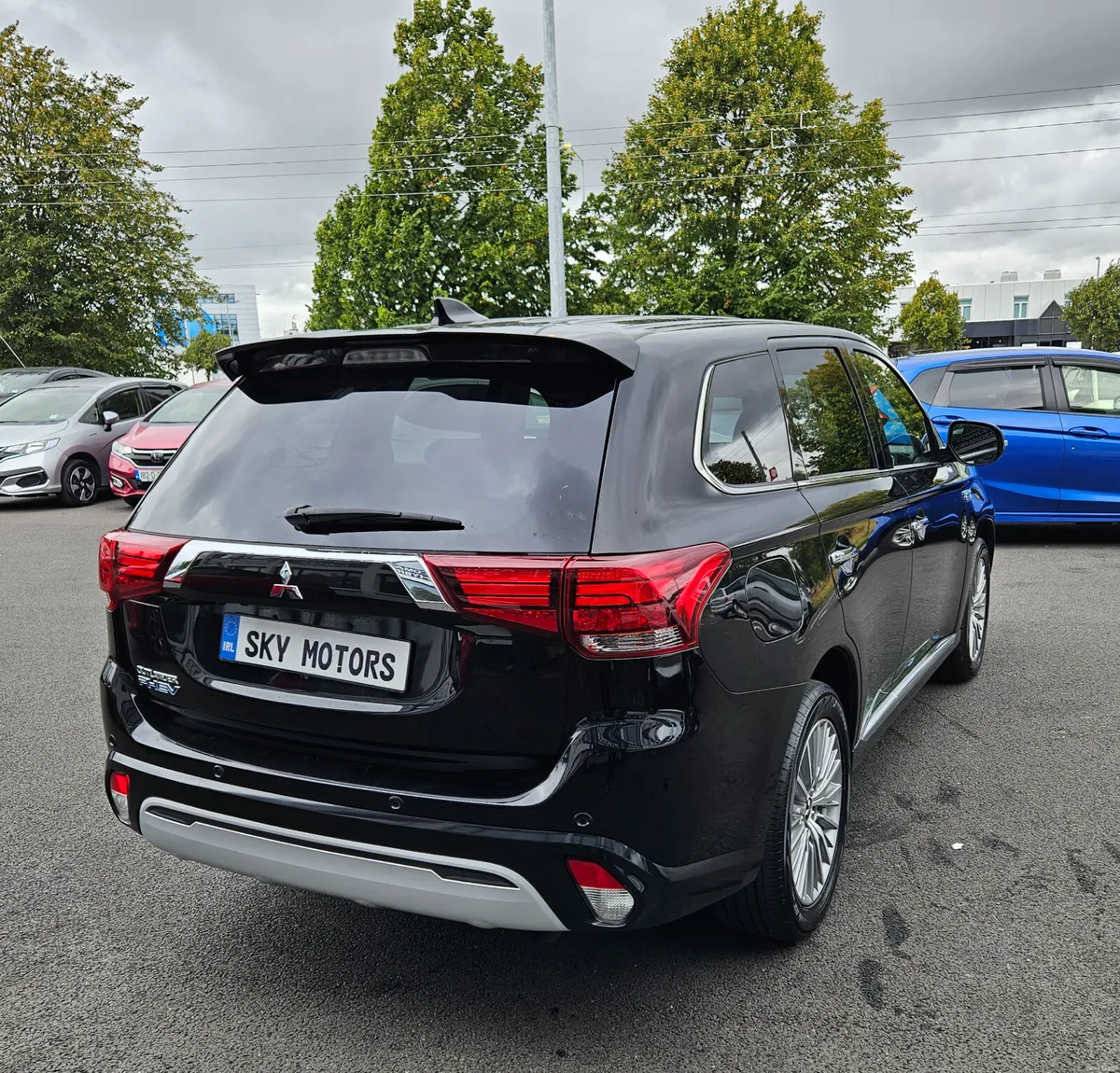 Mitsubishi Outlander 2019 only 32K miles - Image 3