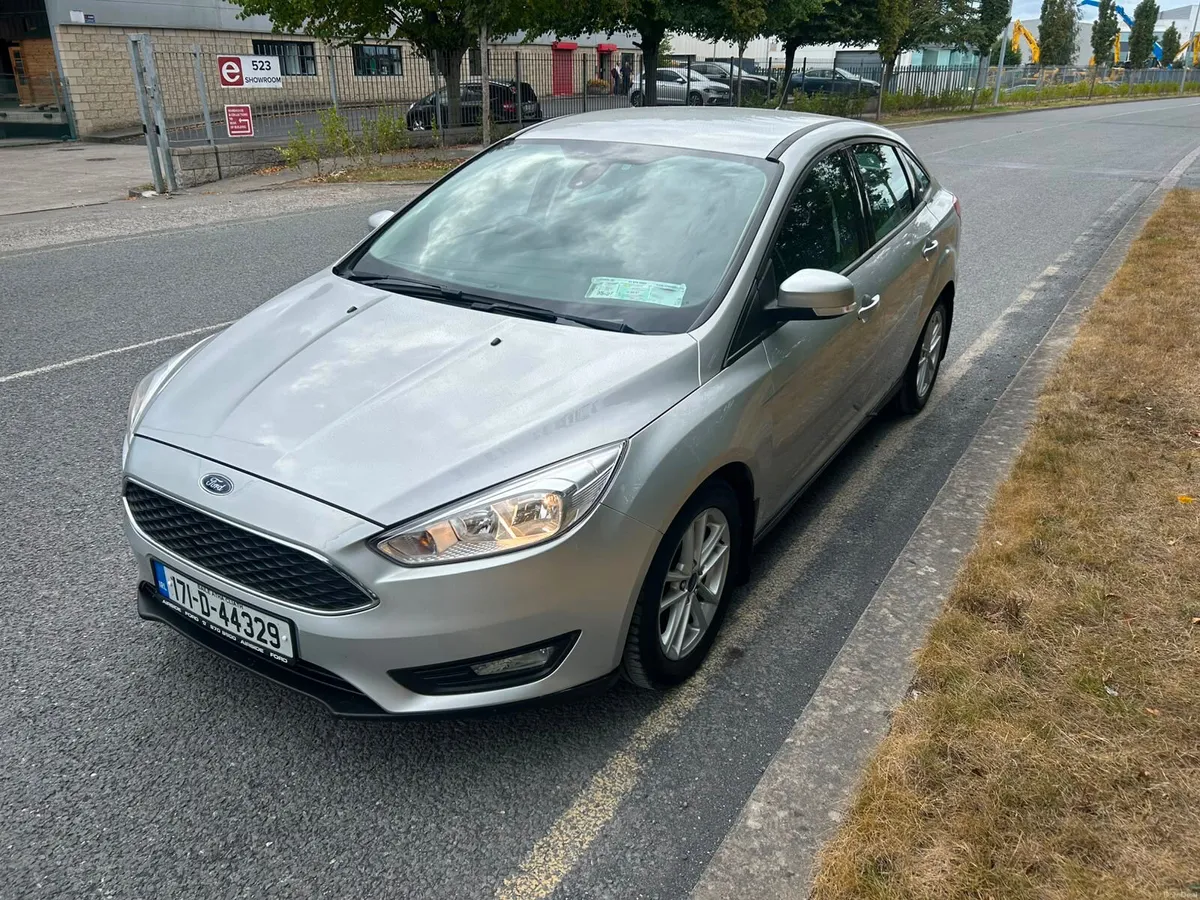 Ford Focus 2017 LOW MILES - Image 4