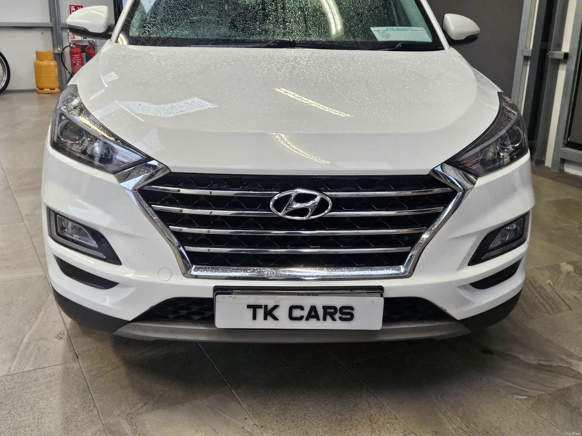 19 HYUNDAI TUCSON EXECUTIVE PLUS - Image 4