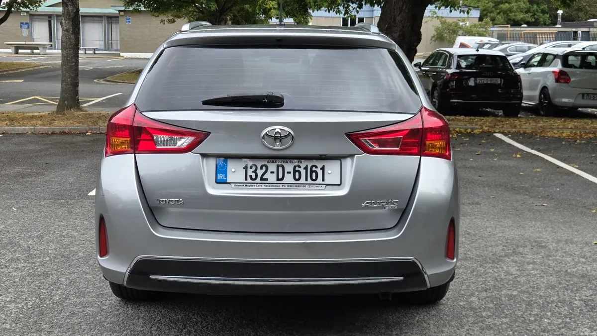 Toyota Auris 2013 - Image 5