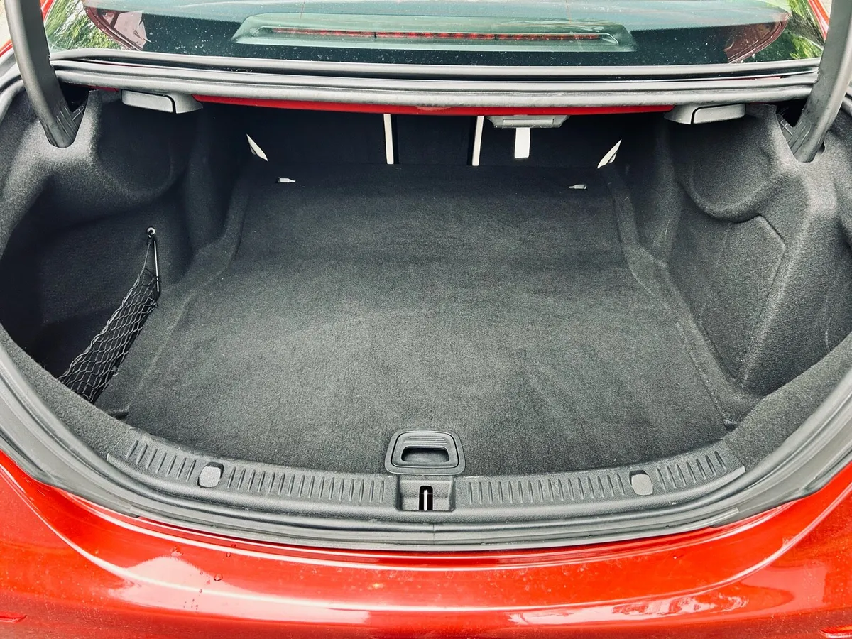 MERCEDSS BENZ E CLASS AVANTGUARD AUTOMATIC - Image 3