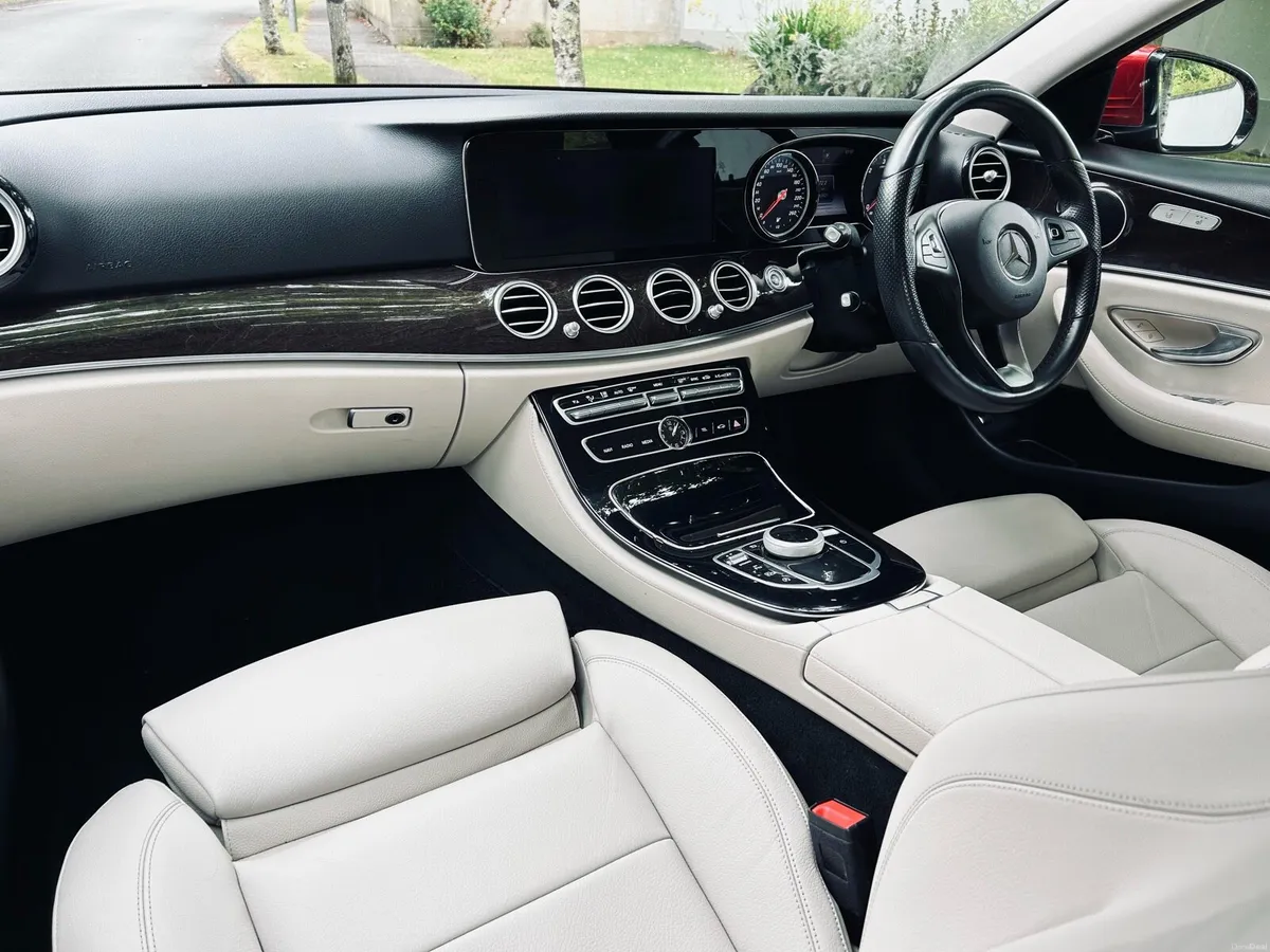 MERCEDSS BENZ E CLASS AVANTGUARD AUTOMATIC - Image 5