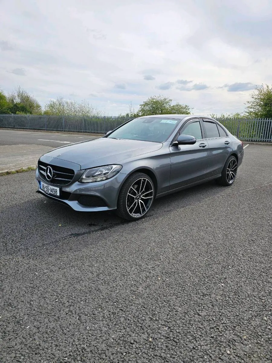 Mercedes-Benz C220 AMG 2018 - Image 6