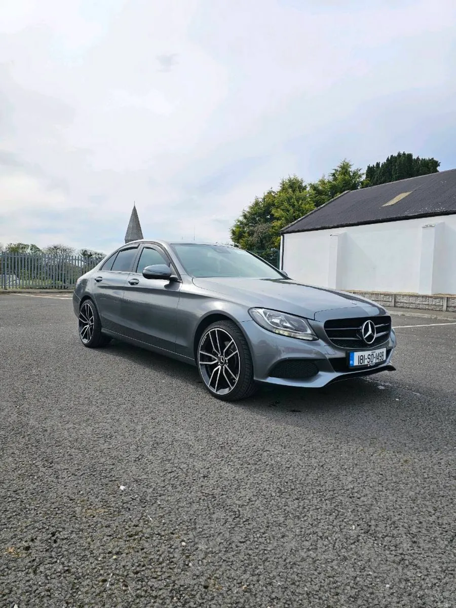 Mercedes-Benz C220 AMG 2018 - Image 2