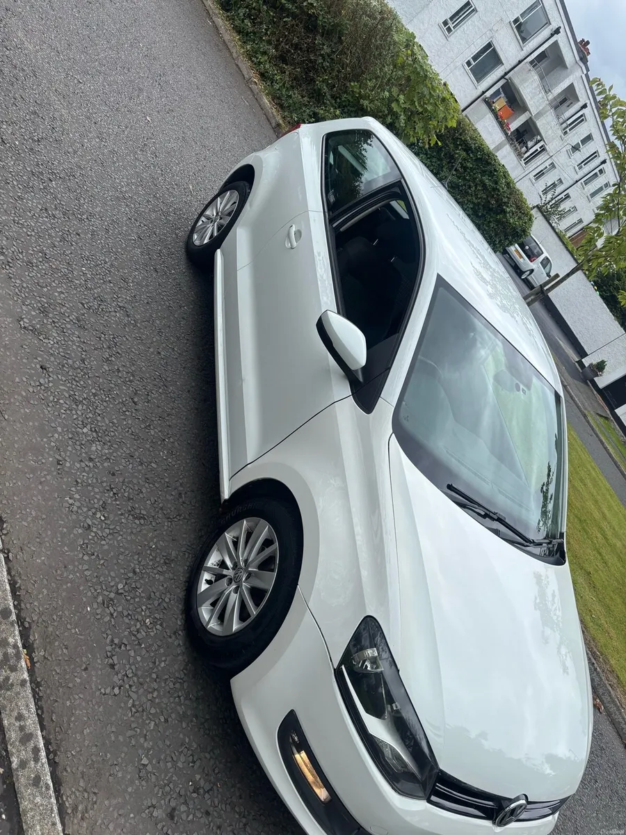 2015 vw polo - Image 1