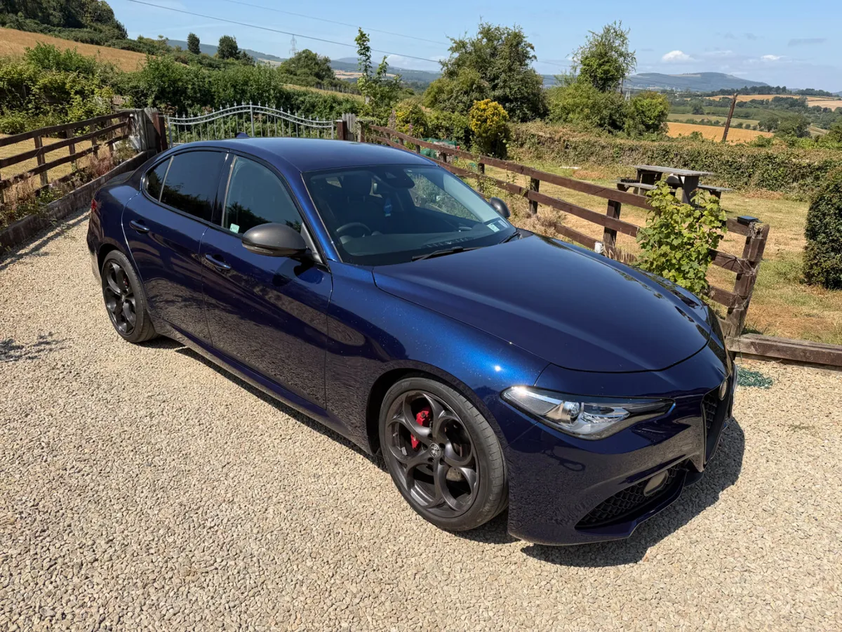 Alfa Romeo Giulia 2017 Special Edition - Image 6