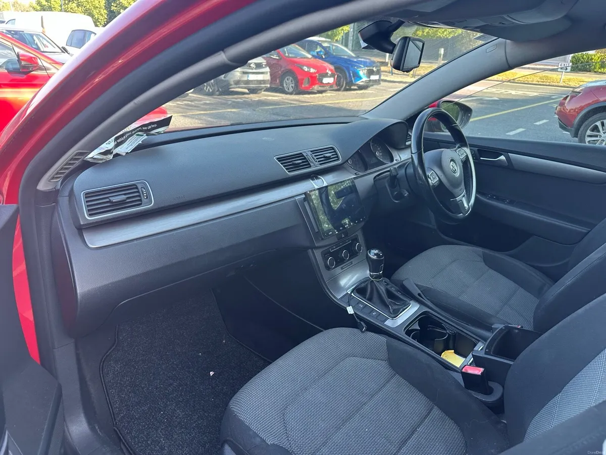 2012 VW Passat 2.0 Diesel car - Image 3