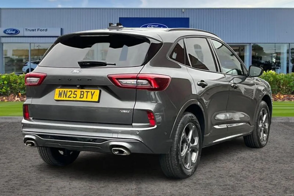 Ford Kuga 2.5 Duratec 14.4kWh ST-Line SUV 5dr Petr - Image 4