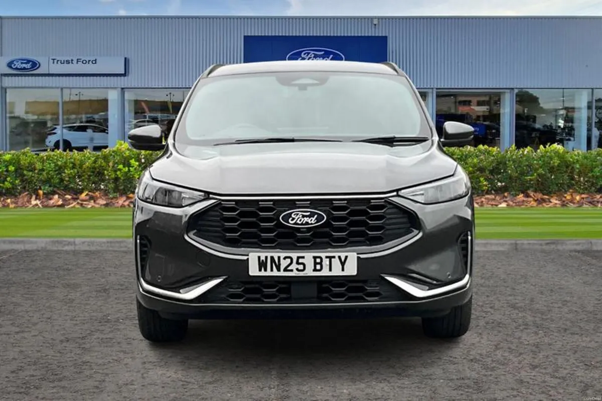 Ford Kuga 2.5 Duratec 14.4kWh ST-Line SUV 5dr Petr - Image 6