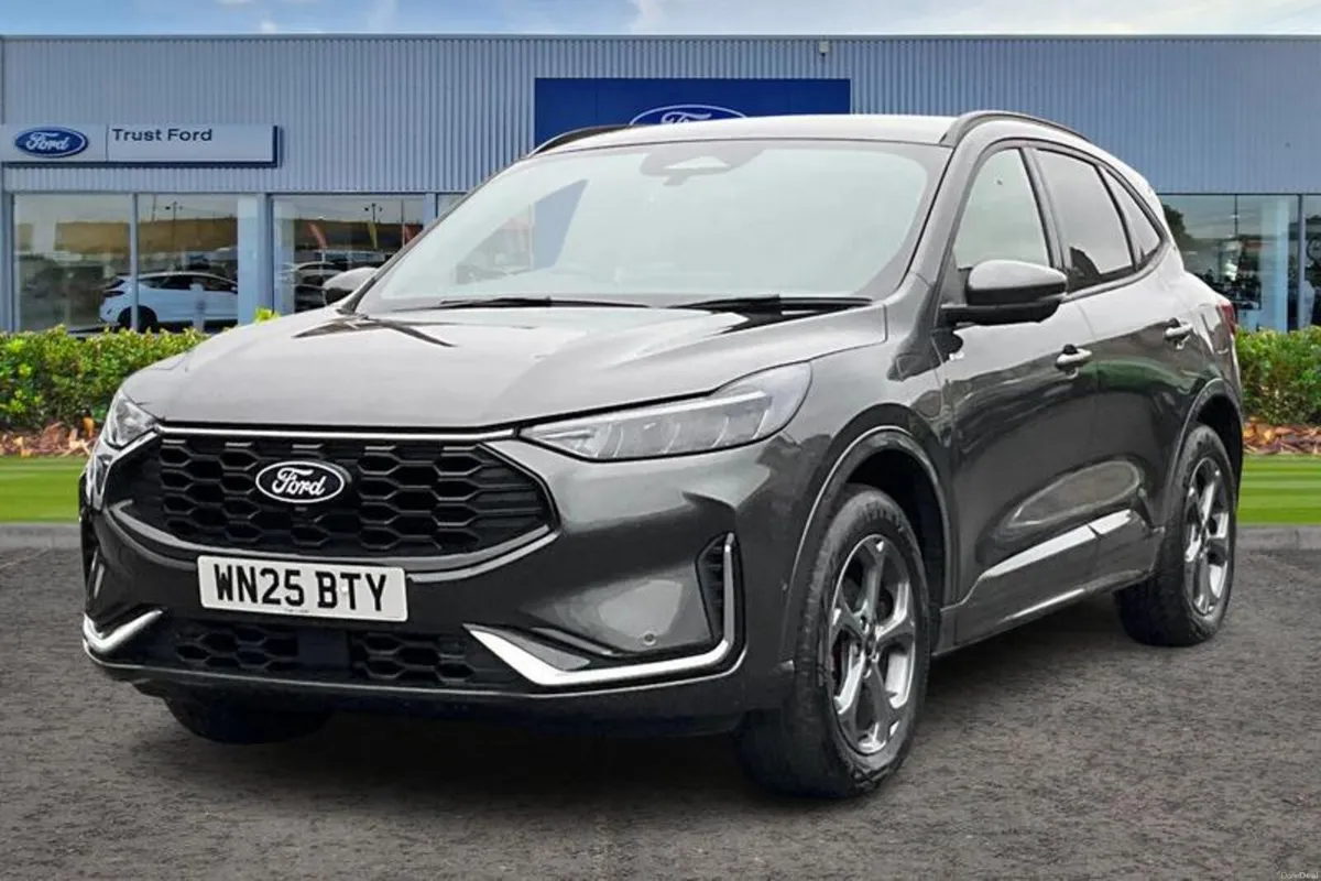 Ford Kuga 2.5 Duratec 14.4kWh ST-Line SUV 5dr Petr - Image 5