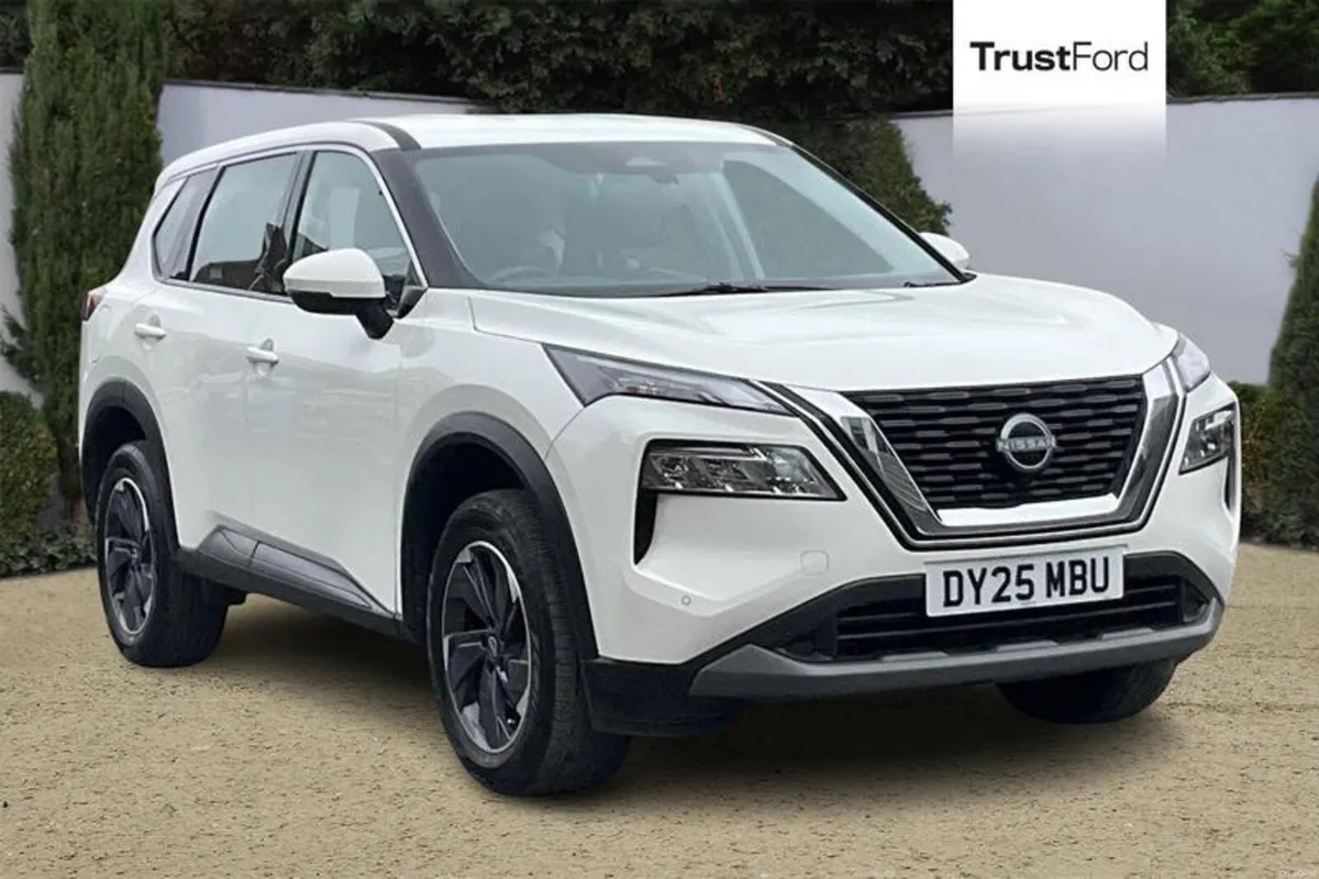 Nissan X-Trail 1.5 MHEV 163 Acenta Premium 5dr [7 - Image 1