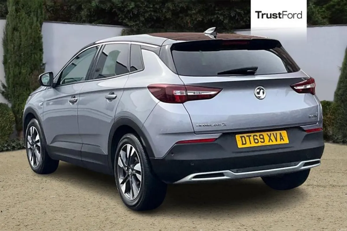 Vauxhall Grandland X 1.2 Turbo SRi Nav 5dr - Image 2